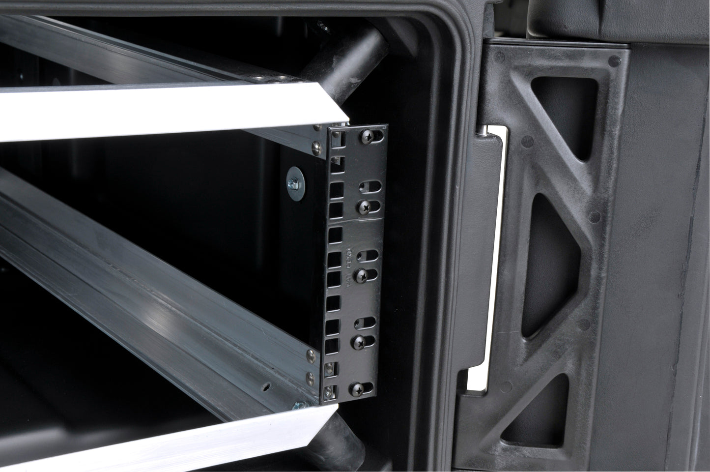 4U Shock Rack 28 deep x 14 high, w square holes large round rack mount holes