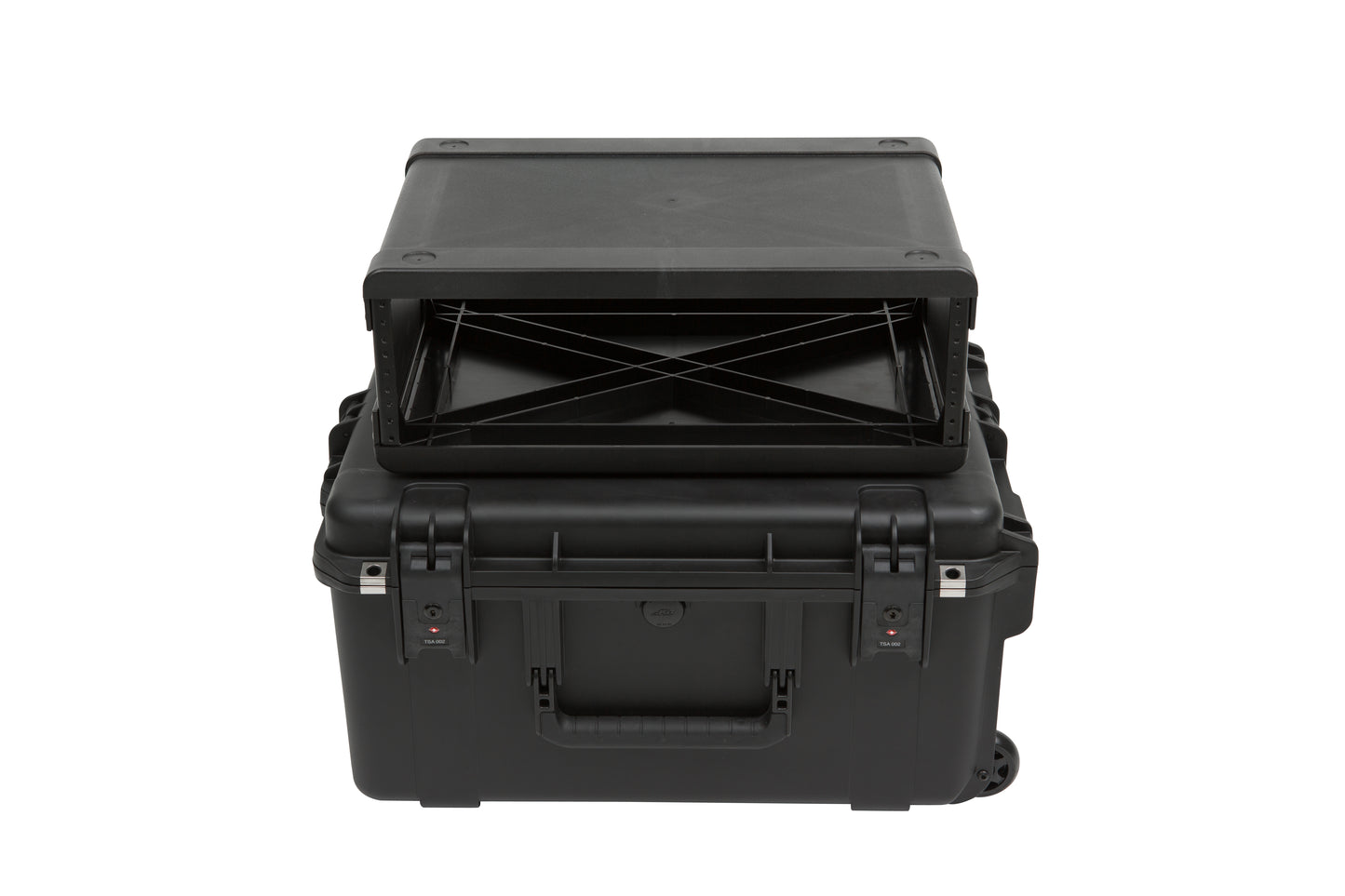 iSeries Case with Removeable 3U Injection Molded Rack Cage, TSA Latches, Wheels