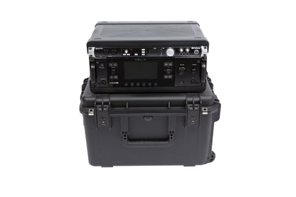 iSeries Case with Removeable 4U Injection Molded Rack Cage, TSA Latches, Wheels