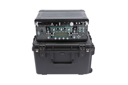 iSeries Case with Removeable 4U Injection Molded Rack Cage, TSA Latches, Wheels
