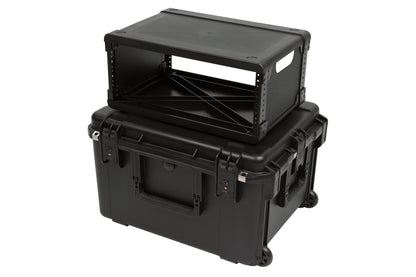 iSeries Case with Removeable 4U Injection Molded Rack Cage, TSA Latches, Wheels