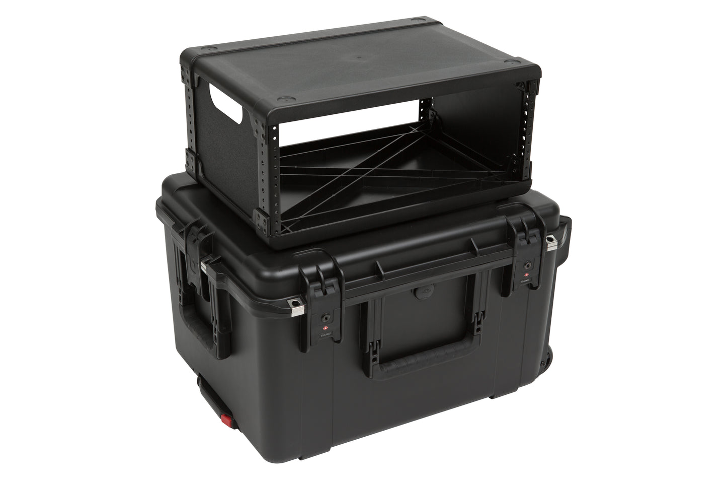 iSeries Case with Removeable 4U Injection Molded Rack Cage, TSA Latches, Wheels