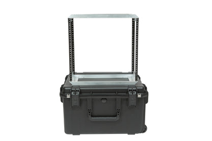 iSeries Case with Removeable 10U Aluminum Shallow Rack Cage, TSA Locks, Wheels