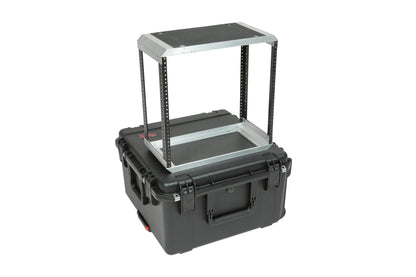 iSeries Case with Removeable 10U Aluminum Shallow Rack Cage, TSA Locks, Wheels