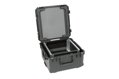 iSeries Case with Removeable 10U Aluminum Shallow Rack Cage, TSA Locks, Wheels