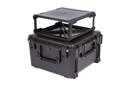iSeries Case with Removeable 4U Injection Molded 20 Rack Cage, TSA Locking Latches, Wheels