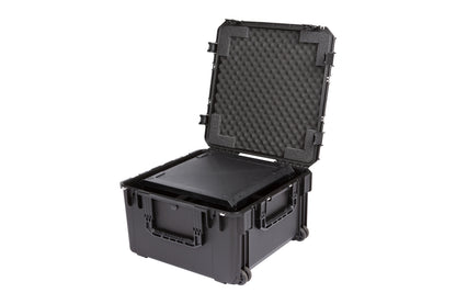 iSeries Case with Removeable 4U Injection Molded 20 Rack Cage, TSA Locking Latches, Wheels