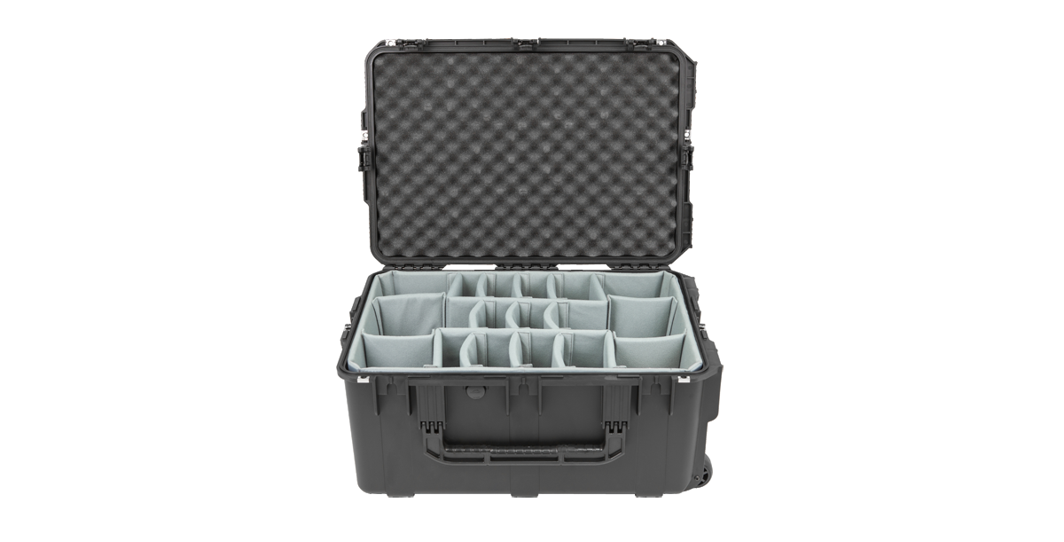 iSeries 3i-2617-12 Case w/Think Tank Designed Dividers